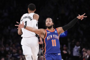 宝威体育官方网站-马刺胜率超6成！NBA总决赛前瞻：文班布伦森最强矛盾抢七定胜负？
